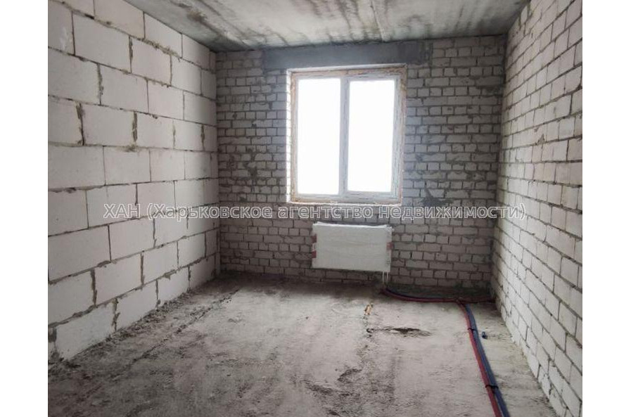 Продам квартиру, Шевченковский пер. , 1 кім., 42 м², без внутренних работ 