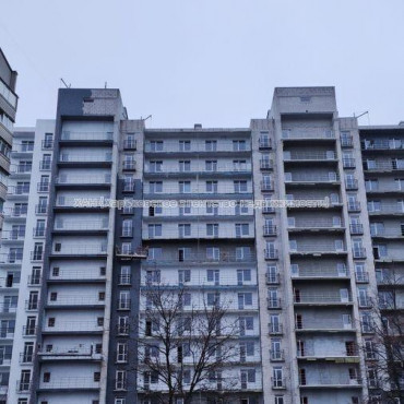 Продам квартиру, Полтавский Шлях ул. , 1  ком., 56 м², без внутренних работ 