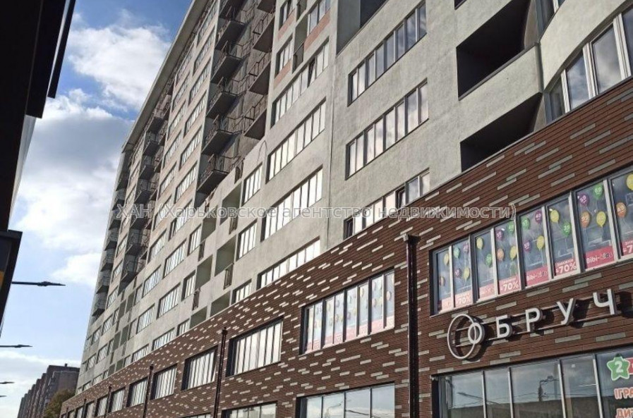 Продам квартиру, Полтавский Шлях ул. , 1 кім., 56 м², без внутренних работ 