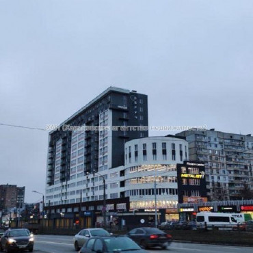 Продам квартиру, Полтавский Шлях ул. , 1 кім., 56 м², без внутренних работ 