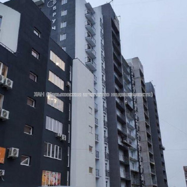 Продам квартиру, Полтавский Шлях ул. , 1 кім., 56 м², без внутренних работ 