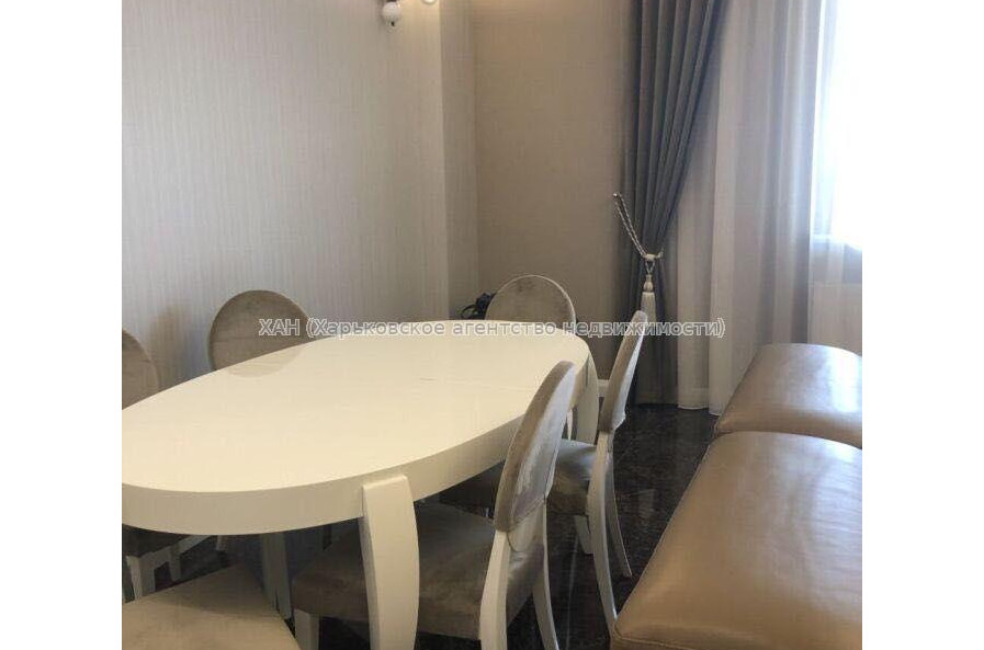 Продам квартиру, Петра Болбочана ул. , 3  ком., 117 м², авторский дизайн 