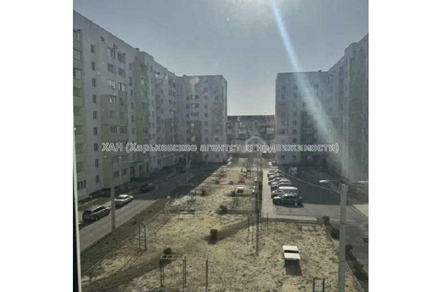 Продам квартиру, Мира ул. , 2 кім., 73 м², без внутренних работ 