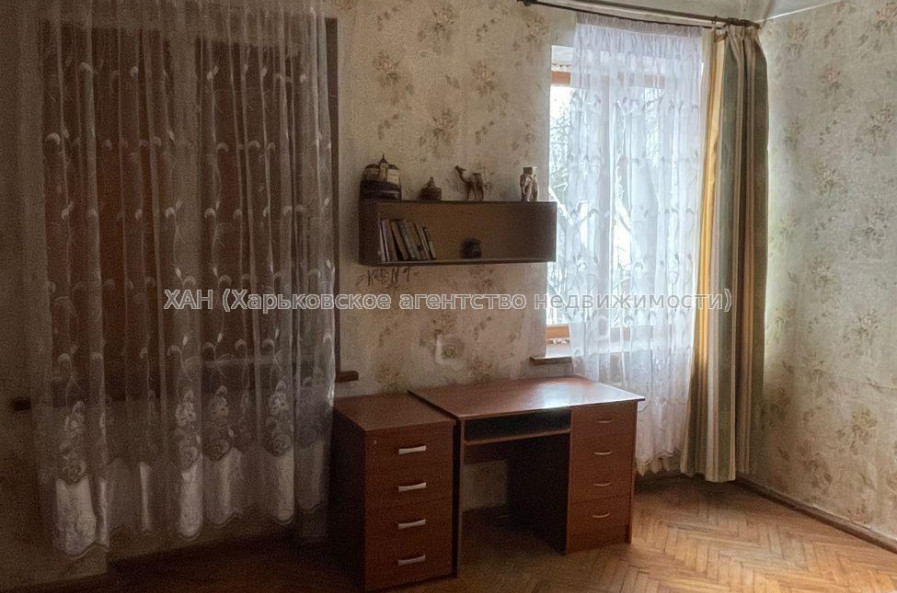 Продам квартиру, 3  ком., 89 м², косметический ремонт 