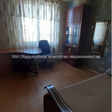 Здам квартиру, Валентиновская ул. , 2 кім., 47 м², косметический ремонт 