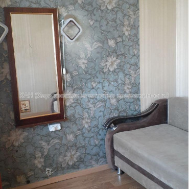 Здам квартиру, Валентиновская ул. , 2 кім., 47 м², косметический ремонт 