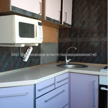 Здам квартиру, Валентиновская ул. , 2 кім., 47 м², косметический ремонт 