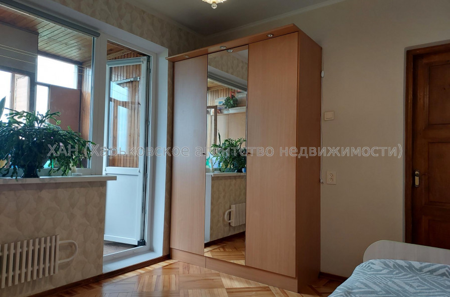 Продам квартиру, Северина Потоцкого ул. , 3 кім., 60 м², косметический ремонт 