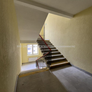 Продам квартиру, Шевченковский пер. , 1 кім., 41 м², без внутренних работ 