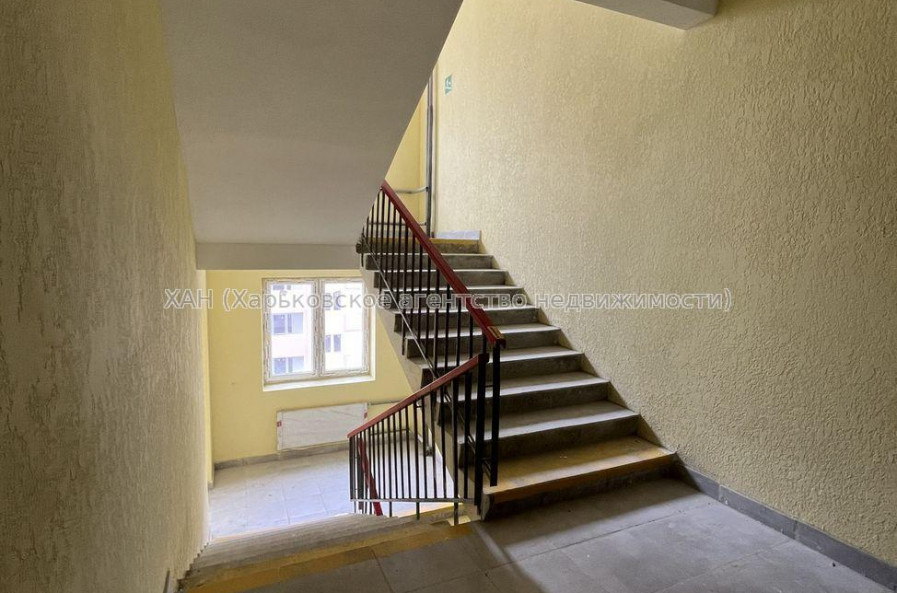 Продам квартиру, Шевченковский пер. , 1  ком., 41 м², без внутренних работ 