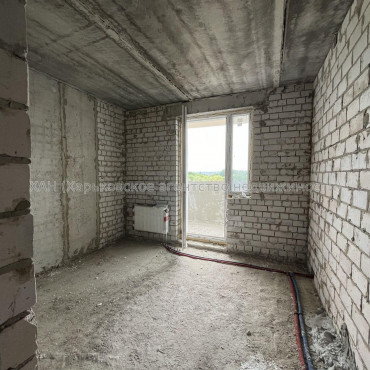 Продам квартиру, Шевченковский пер. , 1 кім., 41 м², без внутренних работ 