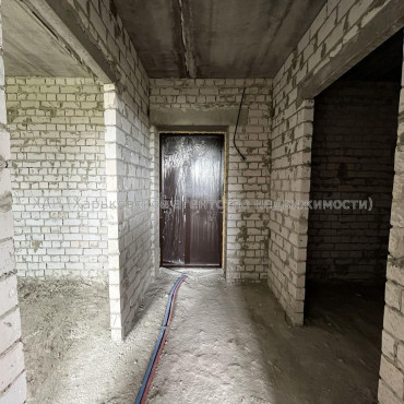 Продам квартиру, Шевченковский пер. , 1 кім., 41 м², без внутренних работ 