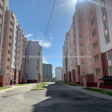 Продам квартиру, Шевченковский пер. , 1 кім., 41 м², без внутренних работ 