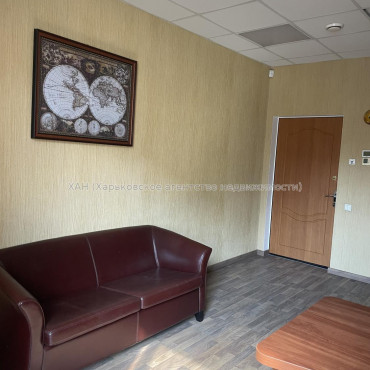 Здам нежитлову нерухомість, офис в офисном центре , 1 кім., 20.10 м², капитальный ремонт 