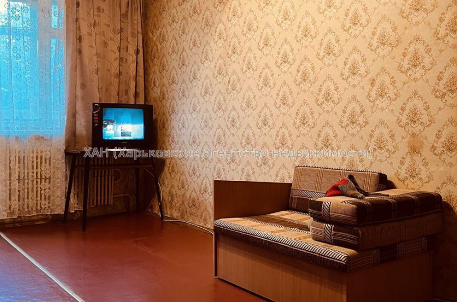 Продам квартиру, Тракторостроителей просп. , 1 кім., 33 м², косметический ремонт 