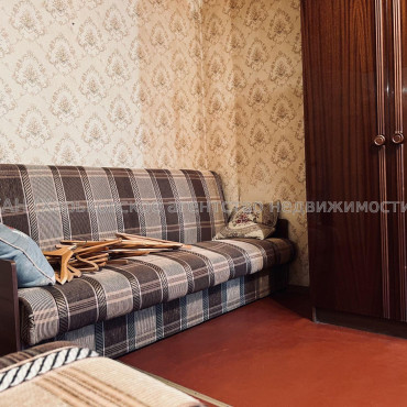 Продам квартиру, Тракторостроителей просп. , 1  ком., 33 м², косметический ремонт 