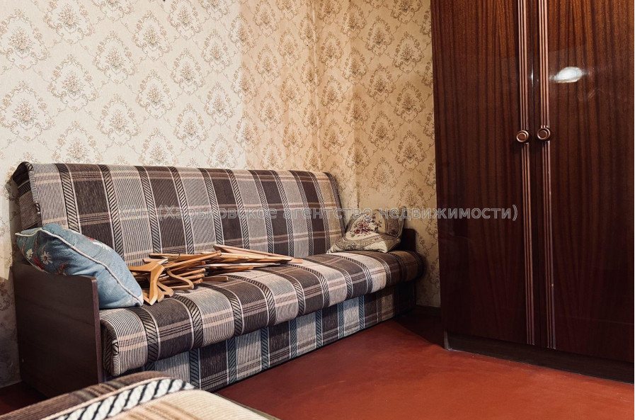 Продам квартиру, Тракторостроителей просп. , 1 кім., 33 м², косметический ремонт 