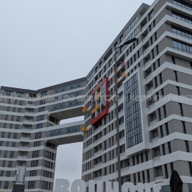 Продам квартиру, Сокольниковская ул. , 28 , 3 кім., 99 м², без внутренних работ