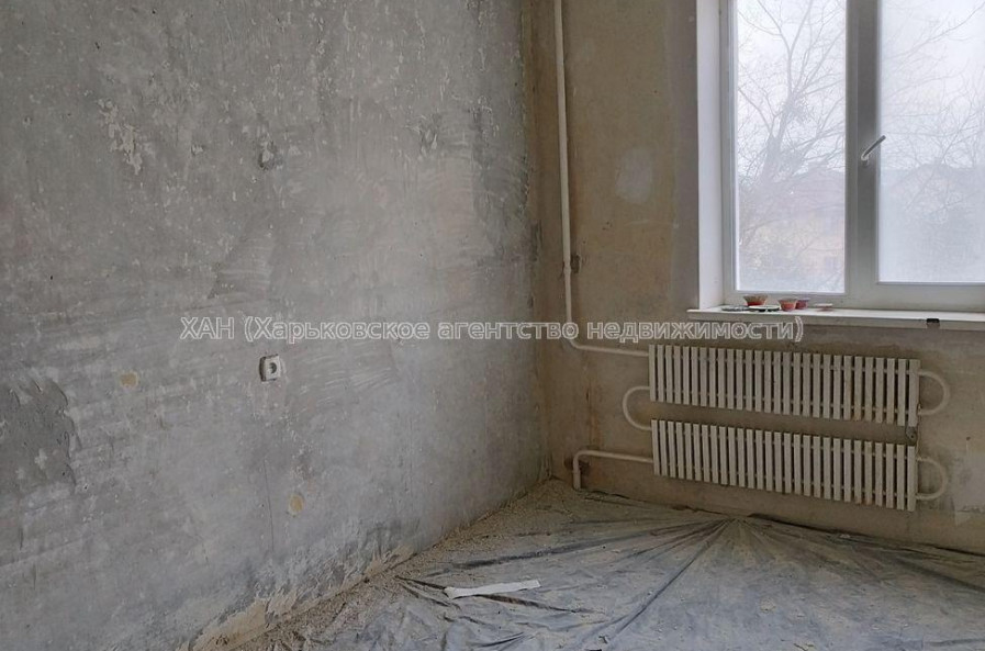 Продам квартиру, Волонтерская ул. , 4  ком., 83.90 м², без ремонта 