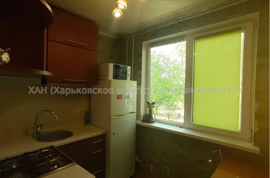 Продам квартиру, Деревянко Алексея ул. , 2 кім., 42 м², косметический ремонт 