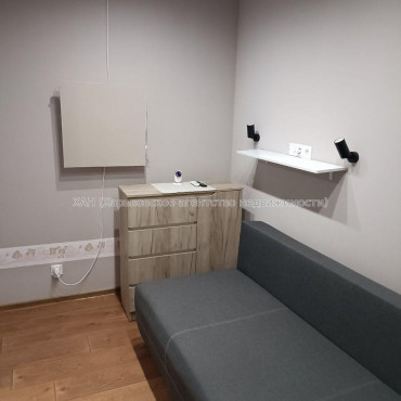 Продам квартиру, Полтавский Шлях ул. , 1 кім., 41 м², евроремонт 