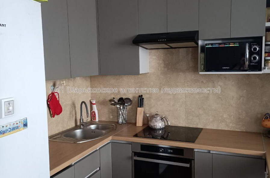 Продам квартиру, Полтавский Шлях ул. , 1 кім., 41 м², евроремонт 