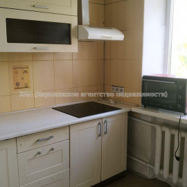 Продам квартиру, Зерновой пер. , 1 кім., 27 м², косметический ремонт