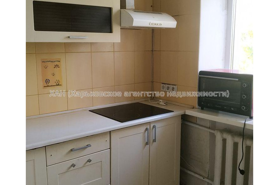 Продам квартиру, Зерновой пер. , 1 кім., 27 м², косметический ремонт 