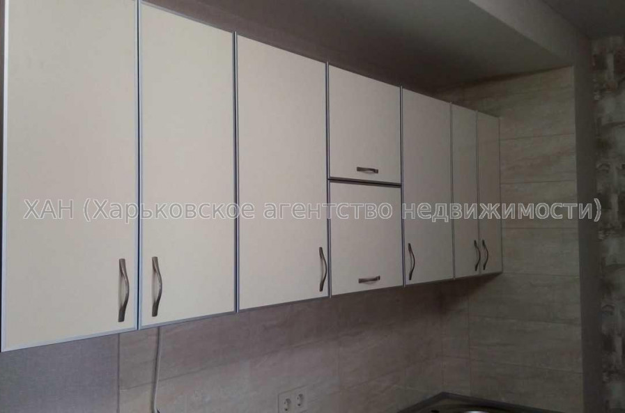 Продам квартиру, Индустриальный просп. , 1  ком., 20.30 м², капитальный ремонт 