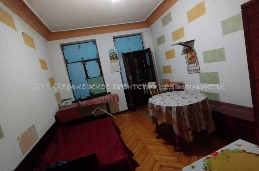 Продам квартиру, Гимназическая наб. , 2  ком., 57 м², частичный ремонт 