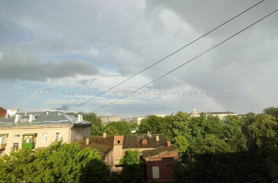 Продам квартиру, Гимназическая наб. , 2  ком., 57 м², частичный ремонт 