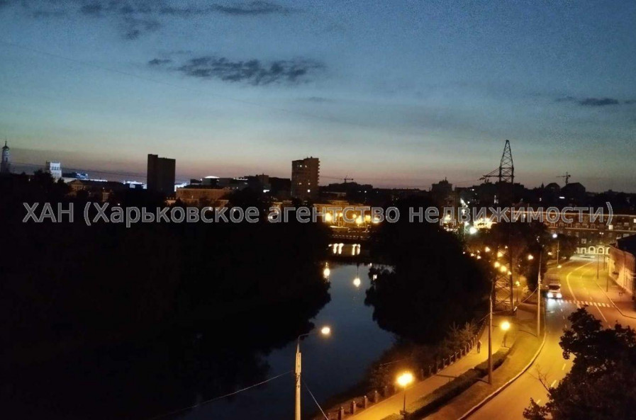 Продам квартиру, Гимназическая наб. , 2  ком., 57 м², частичный ремонт 
