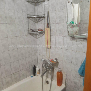 Продам квартиру, Героев Харькова просп. , 2  ком., 44 м², косметический ремонт 