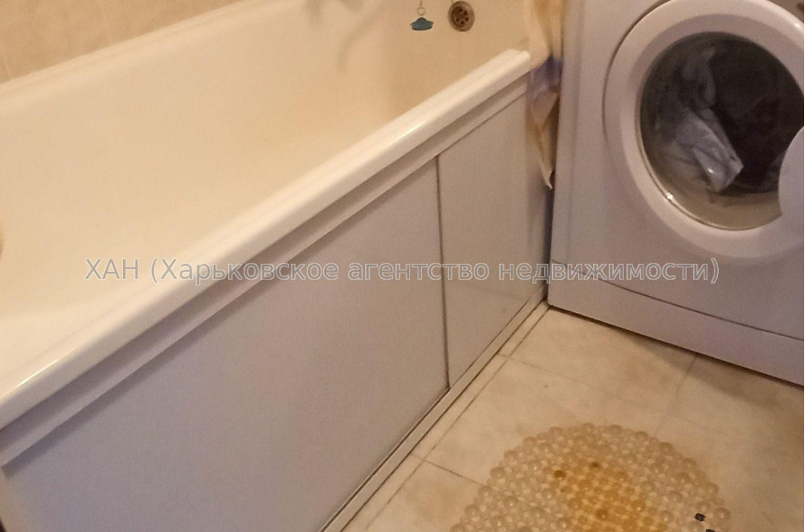 Продам квартиру, Дмитрия Антоновича бул. , 1  ком., 32 м², косметический ремонт 