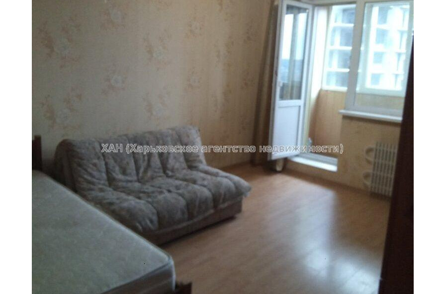 Продам квартиру, Космическая ул. , 1 кім., 39 м², капитальный ремонт 