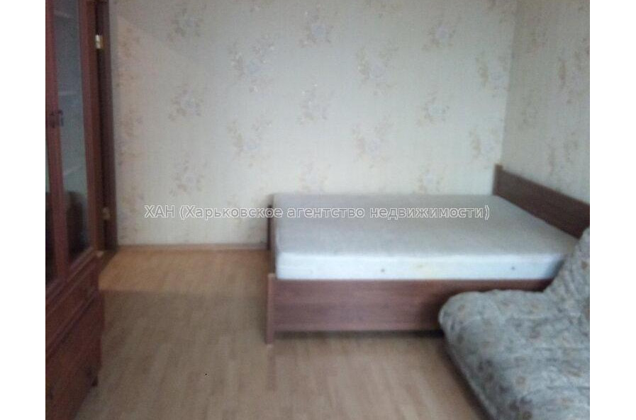 Продам квартиру, Космическая ул. , 1 кім., 39 м², капитальный ремонт 