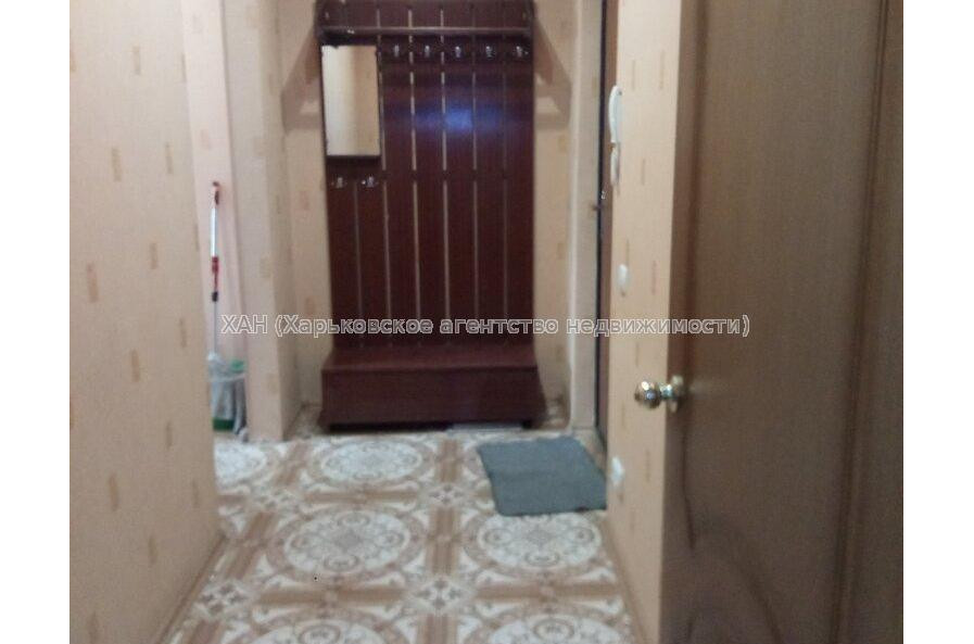 Продам квартиру, Космическая ул. , 1 кім., 39 м², капитальный ремонт 