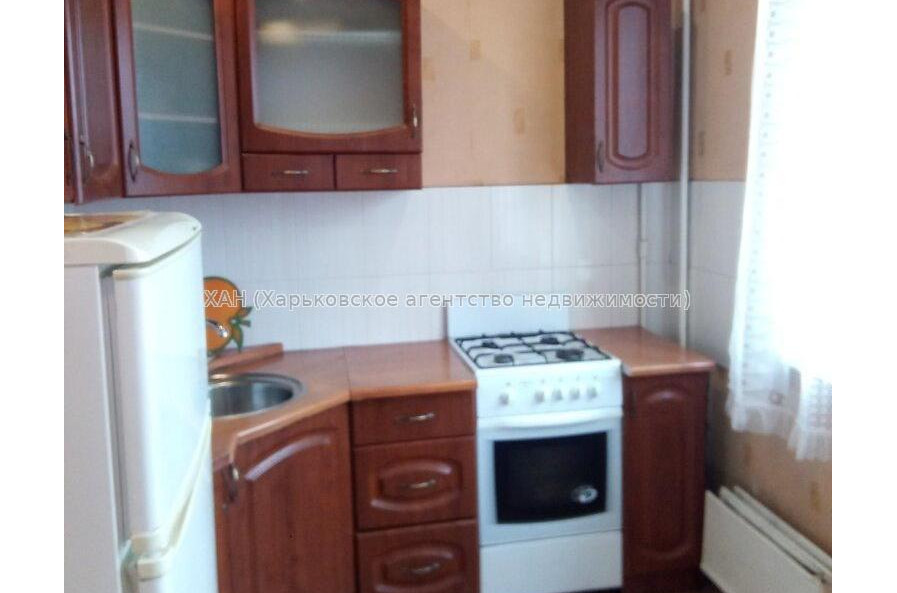 Продам квартиру, Космическая ул. , 1 кім., 39 м², капитальный ремонт 
