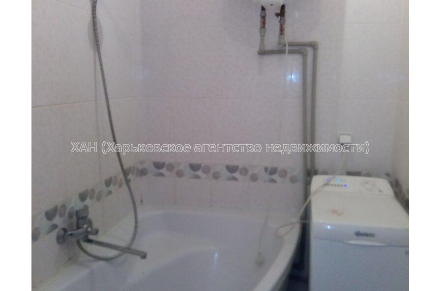 Продам квартиру, Космическая ул. , 1 кім., 39 м², капитальный ремонт 