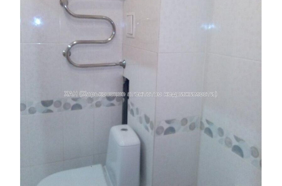 Продам квартиру, Космическая ул. , 1 кім., 39 м², капитальный ремонт 