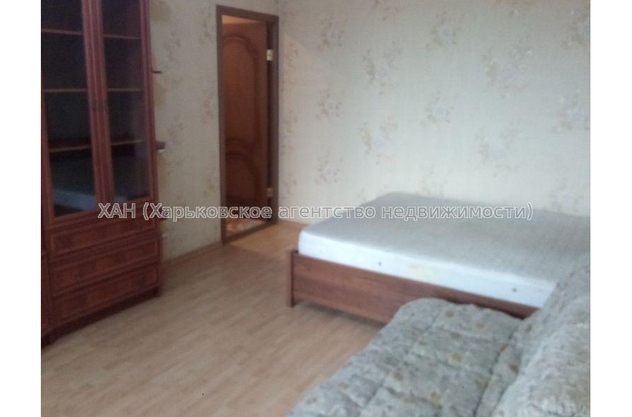 Продам квартиру, Космическая ул. , 1 кім., 39 м², капитальный ремонт 