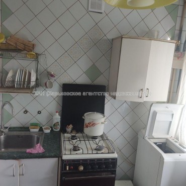 Продам квартиру, 2 кім., 45 м², советский ремонт 