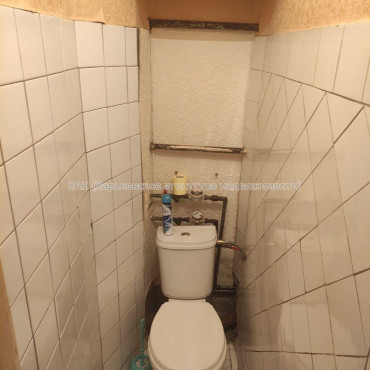 Продам квартиру, 2 кім., 45 м², советский ремонт 