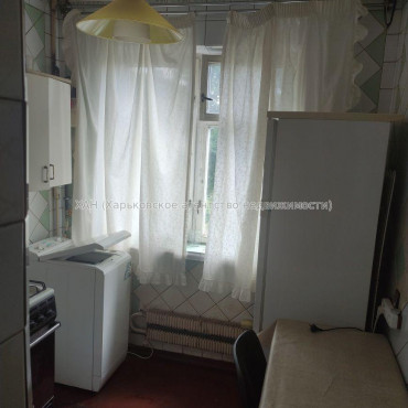 Продам квартиру, Тракторостроителей просп. , 2 кім., 45 м², советский ремонт 