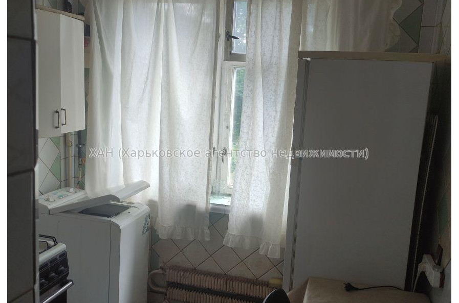 Продам квартиру, Тракторостроителей просп. , 2 кім., 45 м², советский ремонт 