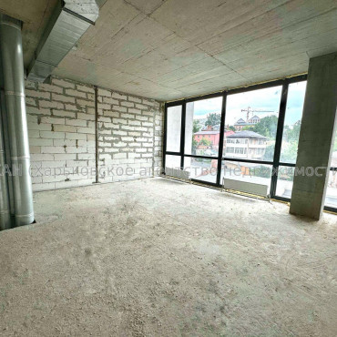 Продам нежитлову нерухомість, офис в офисном центре , 1 кім., 33.50 м², без внутренних работ 