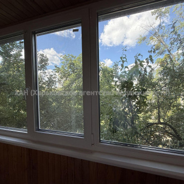 Продам квартиру, Гвардейцев Широнинцев ул. , 1  ком., 37.80 м², капитальный ремонт 