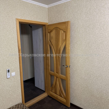 Продам квартиру, Гвардейцев Широнинцев ул. , 1  ком., 37.80 м², капитальный ремонт 