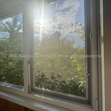 Продам квартиру, Гвардейцев Широнинцев ул. , 1  ком., 37.80 м², капитальный ремонт 