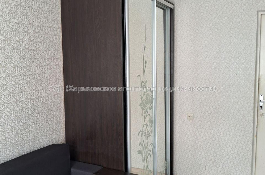 Продам квартиру, Гвардейцев Широнинцев ул. , 1  ком., 20 м², косметический ремонт 